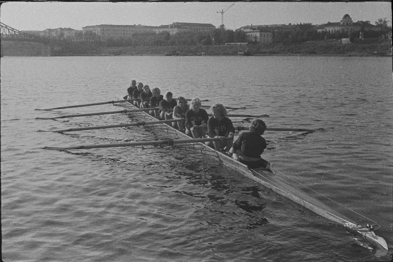 Nõukogude Liidu noorte esivõistlused sõudmises.