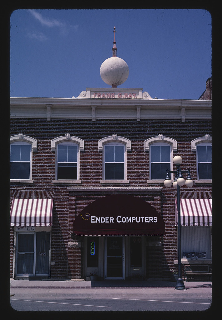 Frank G. Ray Building, Vinton, Iowa (LOC)