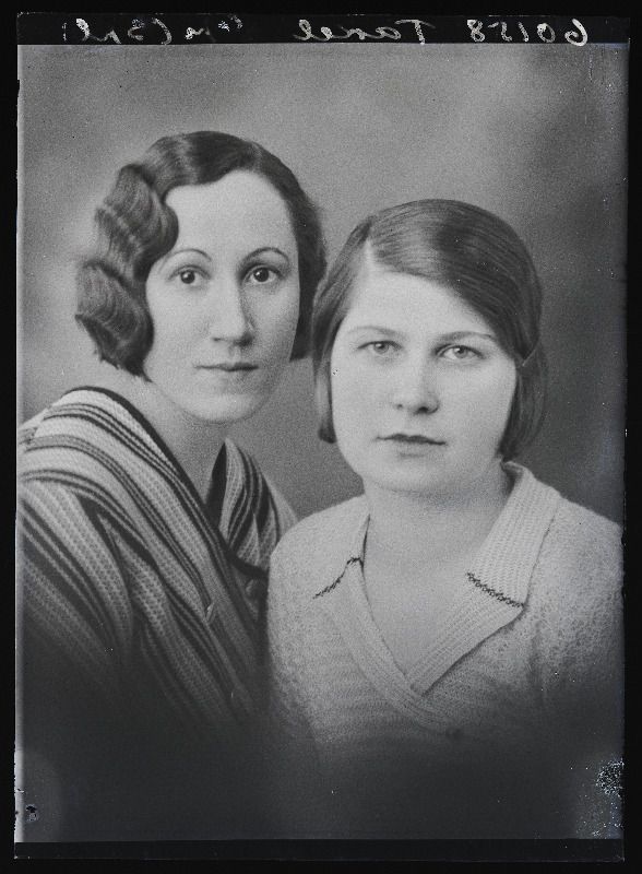Kaks naist, Pärn (vasakul) ja Takel.