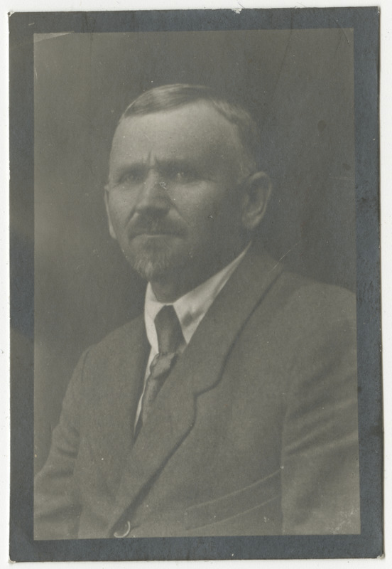 Johan Tähe, eesti veskiomanik, tööstur ja seltskonnategelane, portreefoto