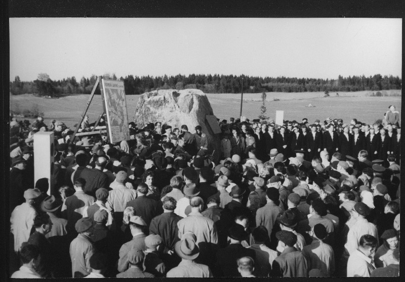 Mälestusmiiting Porkuni lahingupaigal.