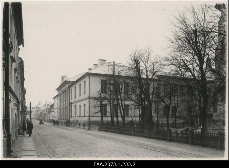 Tartu (Aleksandri) Gümnaasiumi hoone Rüütli ja Munga tänava nurgal