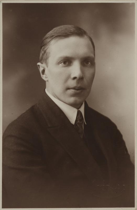 Eesti üliõpilaste seltsi "Veljesto" liige Hans-Gottfried Oras, portreefoto