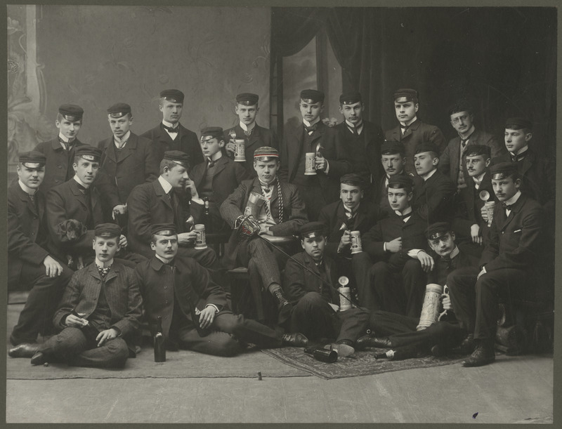 Korporatsiooni "Livonia" 1904. a II semestri rebasecoetus koos oldermanniga, grupifoto