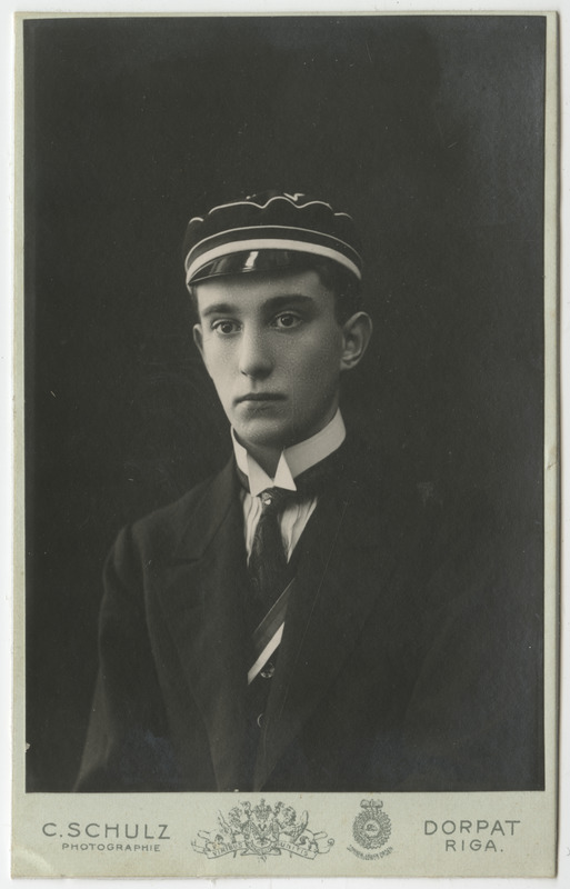 Korporatsiooni "Livonia" liige Alexander von Sengbusch, portreefoto