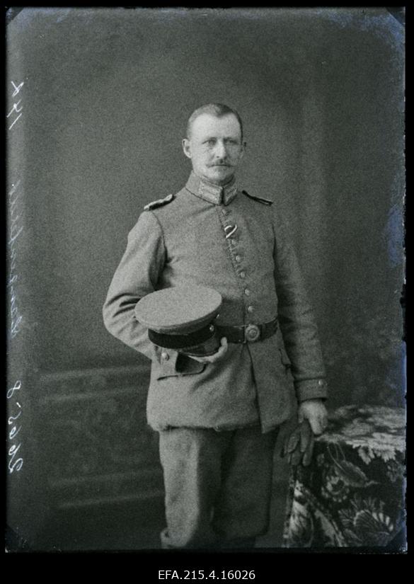 Sõjaväelane Langenfeldt.