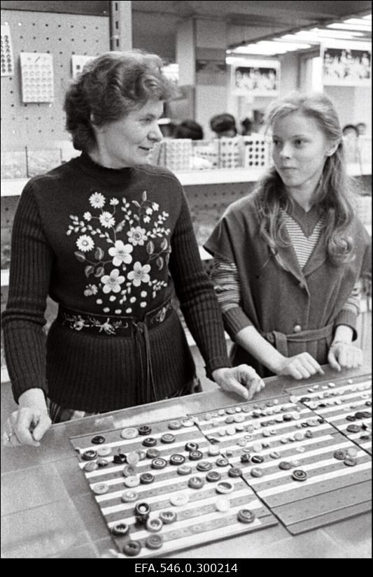 Tartu Kaubamaja müüjad.