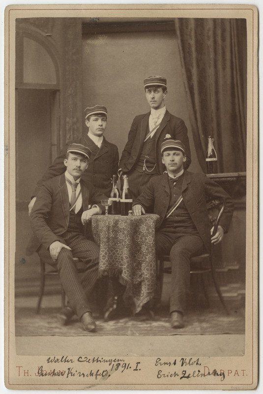 Osa korporatsiooni "Livonia" 1891. a I semestri värvicoetusest, grupifoto