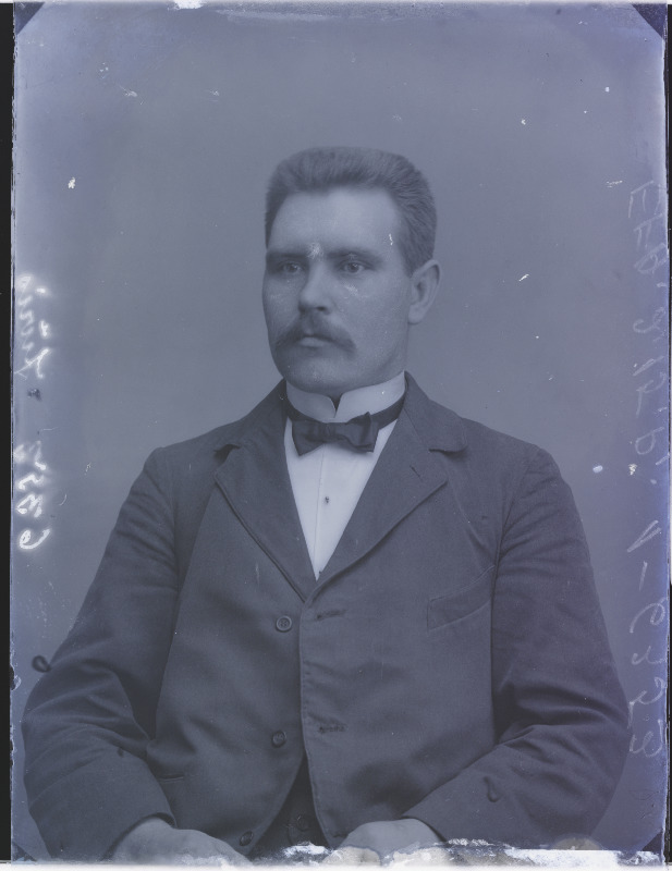 Jüriss [Jüris].