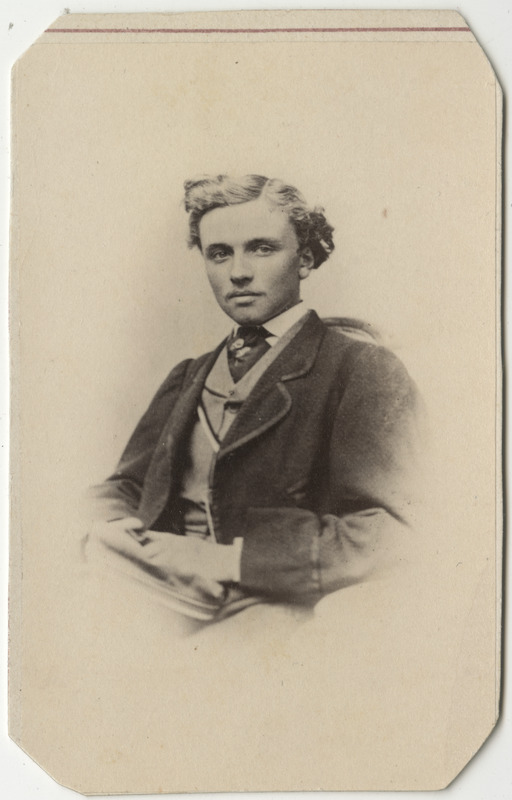 Korporatsioon "Estonia" liige krahv Woldemar Tiesenhausen, portreefoto