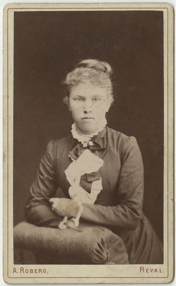 Proua Steinpikk, portreefoto