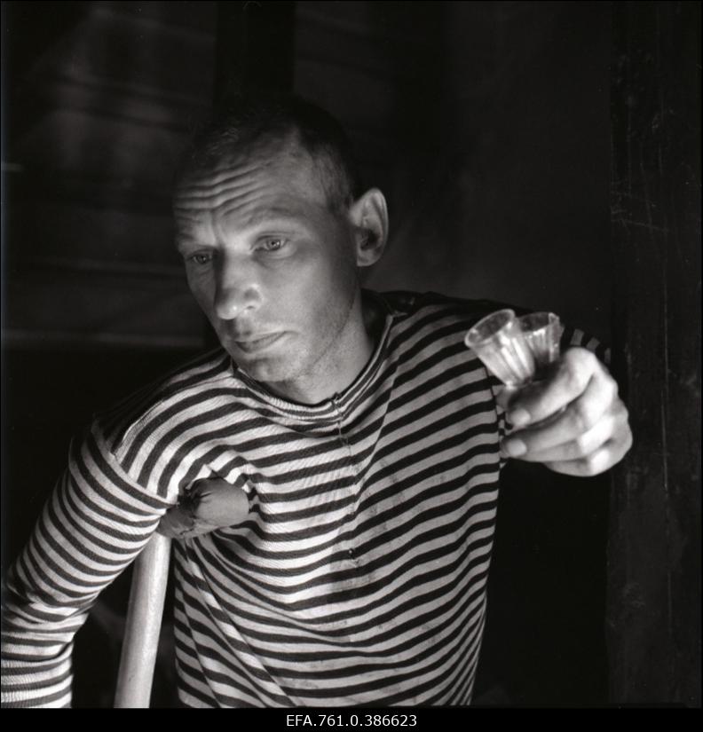 Filmi "Äratus" filmimine. Väino Laes Saareaugu Arnoldi osas.