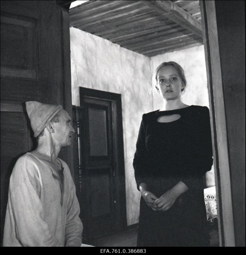 Filmi "Äratus" filmimine. Katrin Kohv Vennaru Linda osas. Arvo Kukumägi Kaarel Petersoni osas.