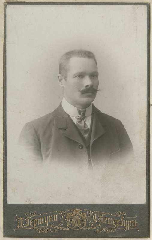 Maanõunik Julius von Hagemeisteri autojuht Karl Korell, portreefoto
