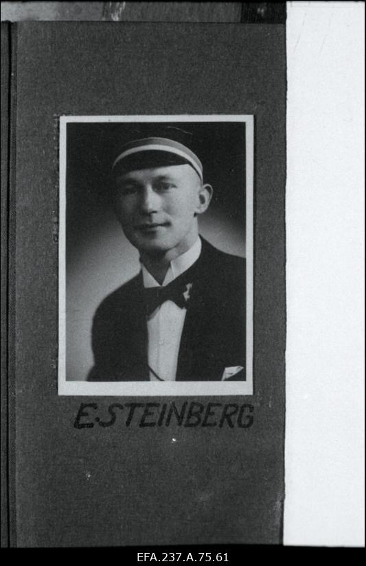 Steinberg, Eduard (Sillamaa, Eduard) - korporatsiooni Ugala liige, Tartu Ülikooli õigusteaduskonna üliõpilane.