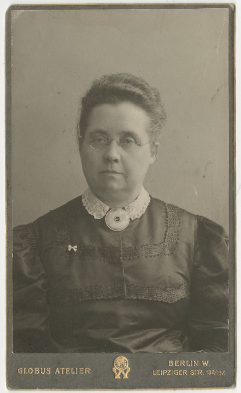 Maria Alexandra ( Alli ) Trygg-Helenius (1897 Trygg), Soome karskustegelane ja sotsiaaltegelane, portreefoto