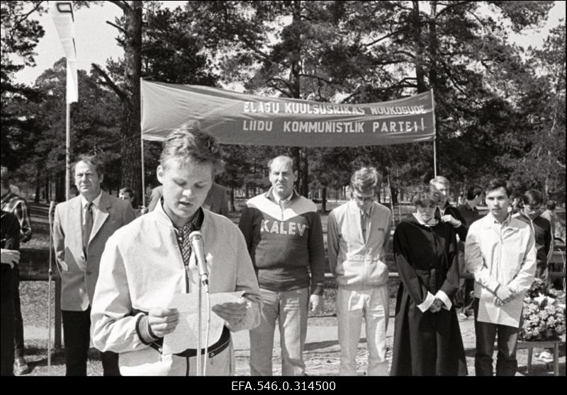 Tallinna Polütehnilise Instituudi ideoloogilis-poliitiline manifestatsioon [NLKP toetuseks].
