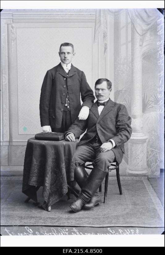 Hendrik ja Ernst Suurmets.