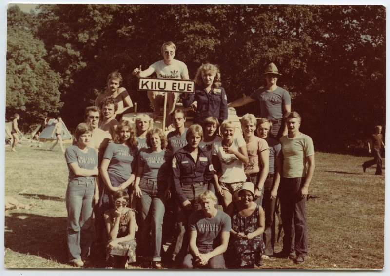 EÜE-80 rühmade grupipildid. Kiiu