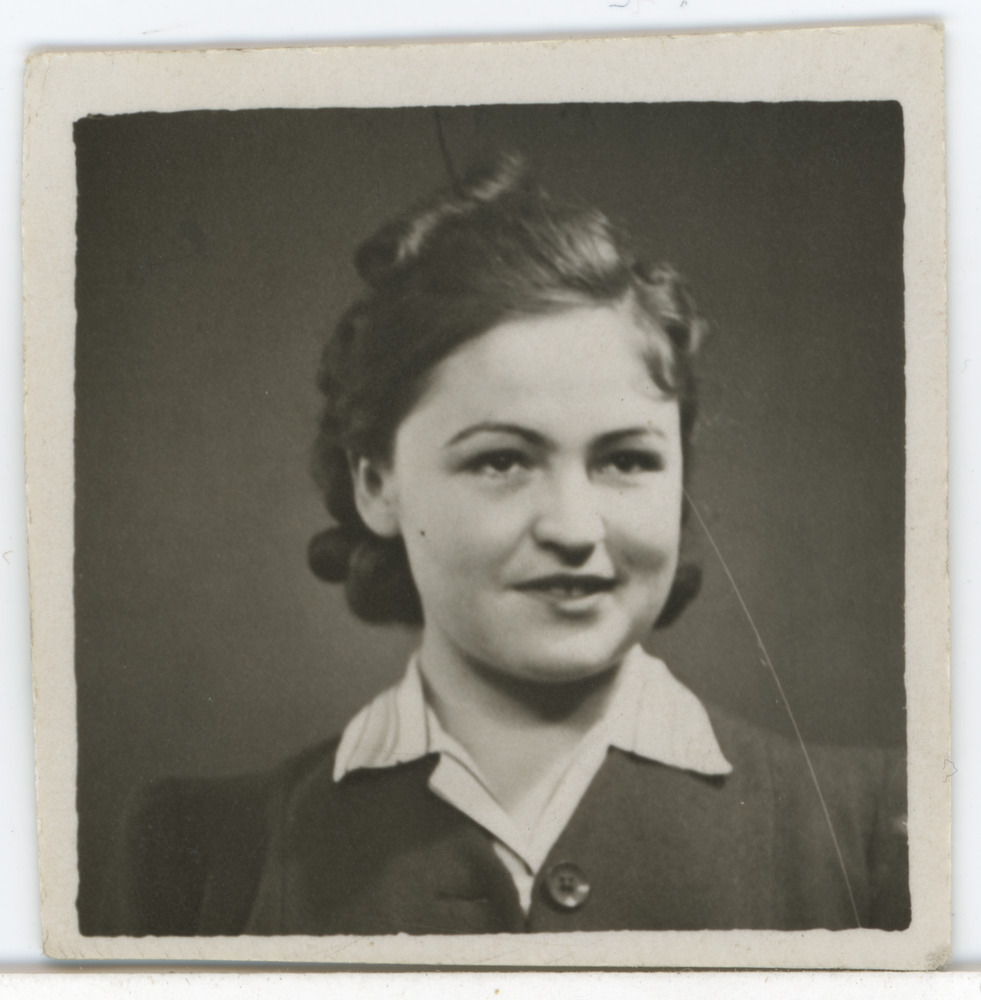 Lola / Loviisa Ottas, portreefoto