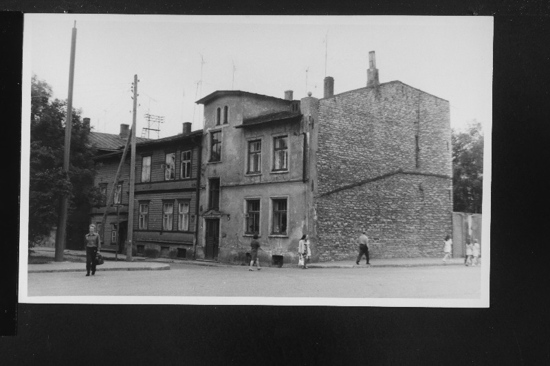 Endine võõrastemaja Maakri t 16/18, kus 1911. a elas kirjanik Juhan Liiv.