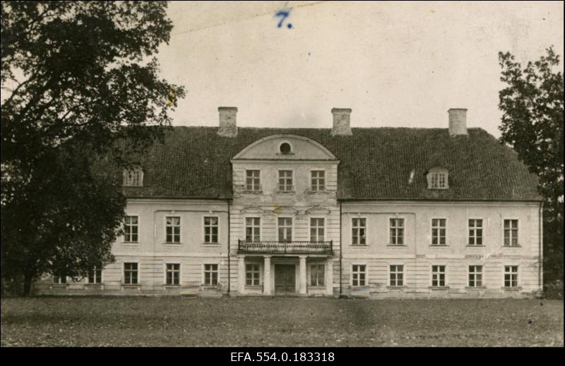 Vatla kool endises Vatla mõisa härrastemajas. Paatsalu vald.