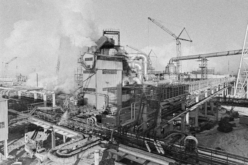 Vaade V. I. Lenini nimelise Põlevkivikeemia Tootmiskoondise Liitmineraalväetiste Tehase väävelhappetsehhile.