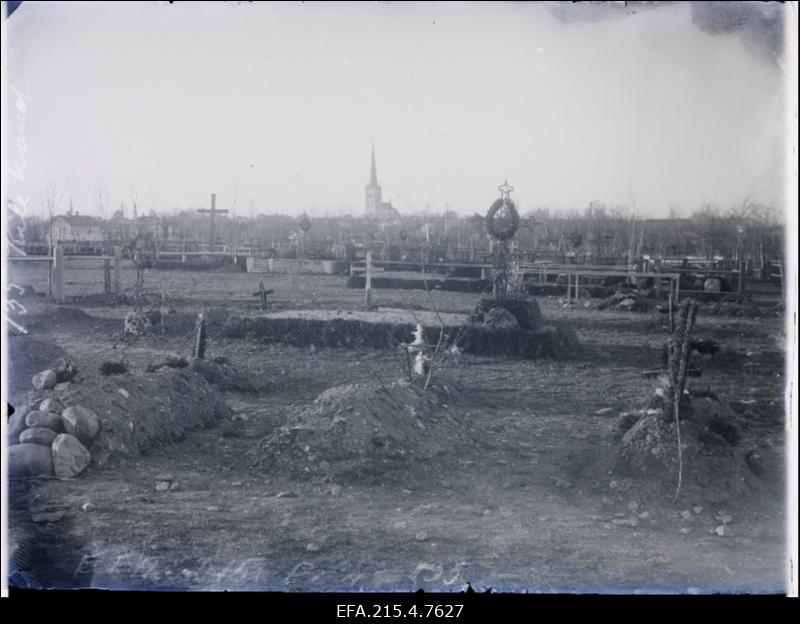 Kile hauaplats kalmistul.