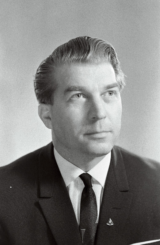 Männik, Harald - Eesti NSV Ülemnõukogu seitsmenda koosseisu saadik.