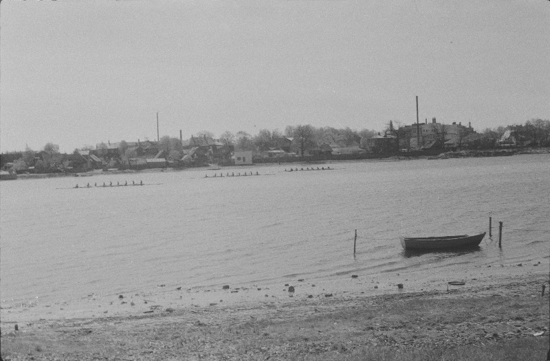 Sõudmine. Treening Pärnu jõel.