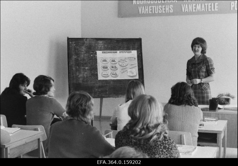 Paide Rajooni Tarbijate Kooperatiivi ettevõttekool.