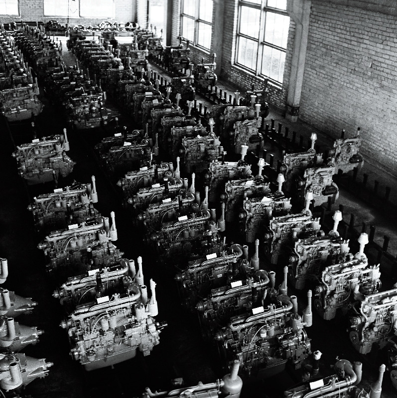 Tartu Katseremonditehase remonditud mootorite ladu.