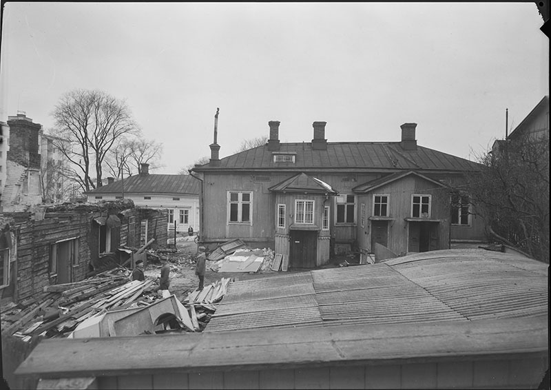 Henrikinkatu 4 - Horttokuja 2 rakennukset