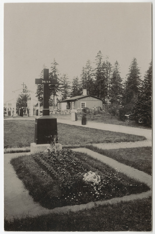 Robert Ungern-Sternberg`i haud Reigi kalmistul