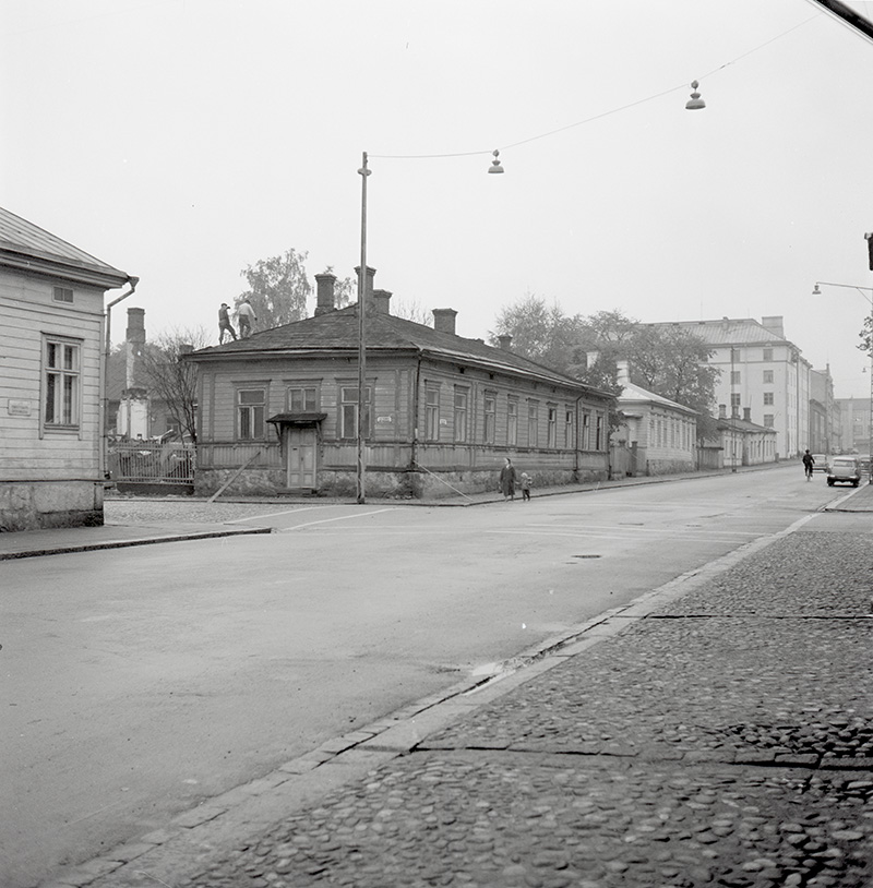 Itäinen Pitkäkatu 7 - Kerttulinkatu 22