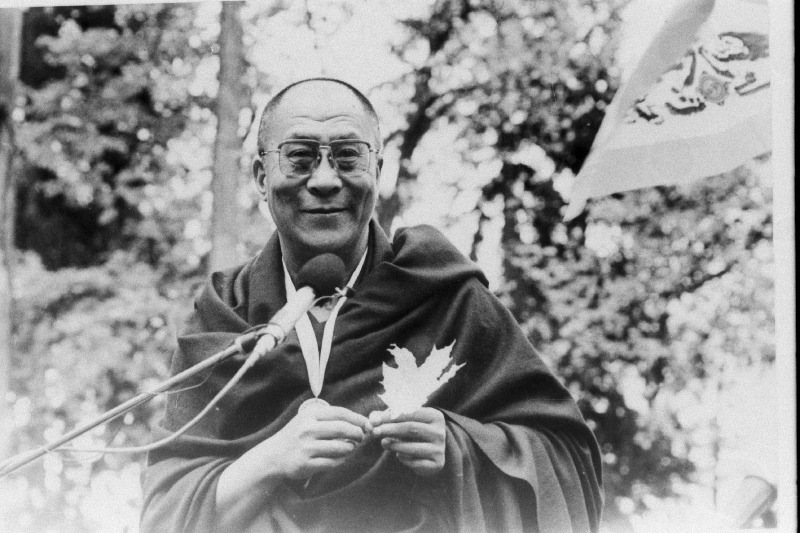 Tiibeti usujuht XIV dalai-laama Tenzin Gyatso Otepääl.