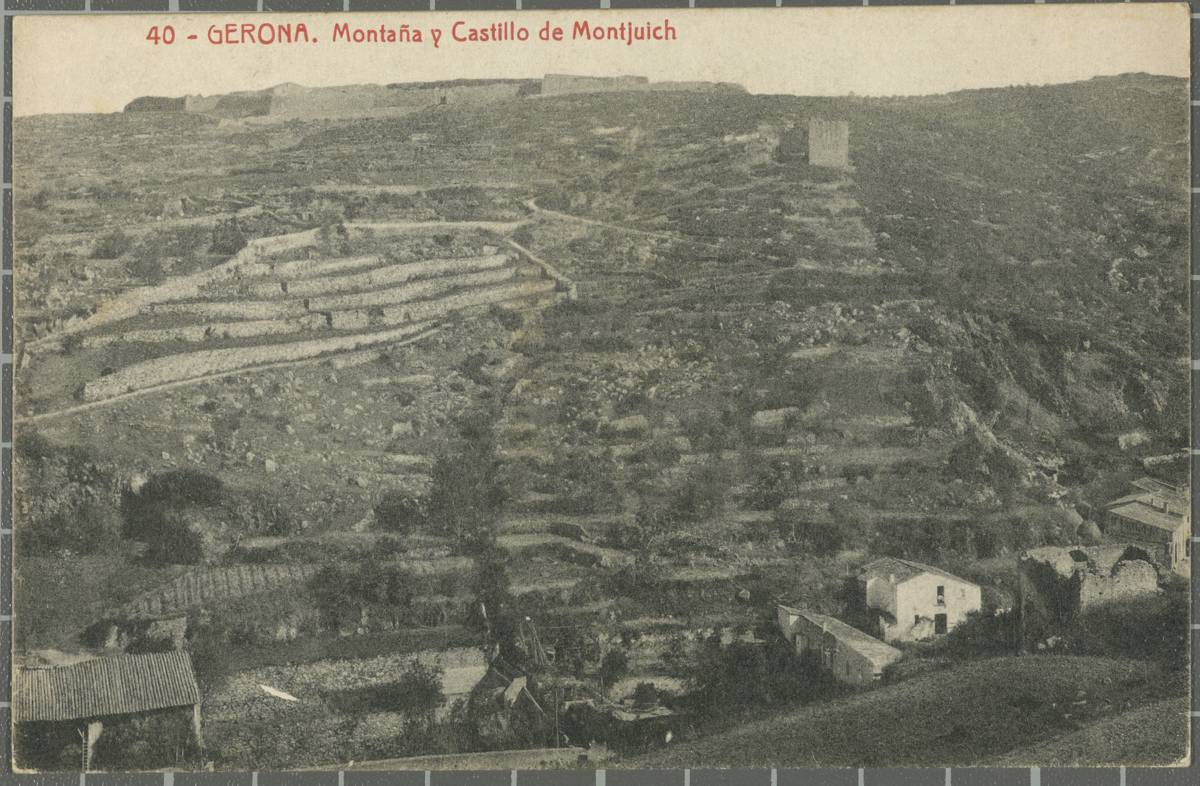 40-Gerona, Montaña y Castillo de Montjuich - View of the mountain of Montjuïc from Torre Gironella. In the background, the castle of Montjuic and the Tower Suchet.