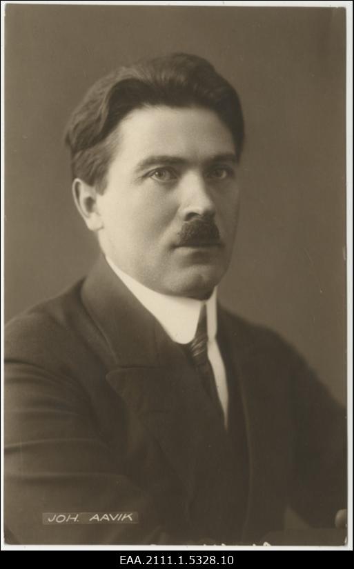 Johannes Aavik, keeleteadlane ja haridustegelane, portreefoto