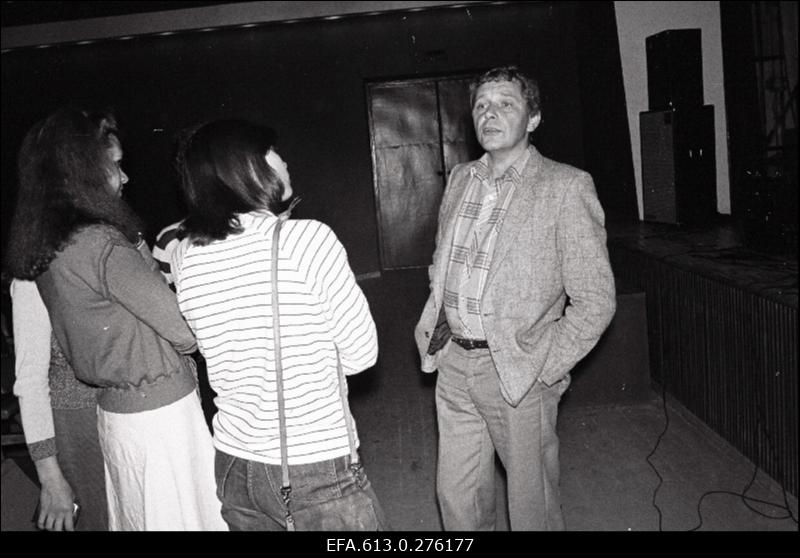 Sindi-150, pidustused.