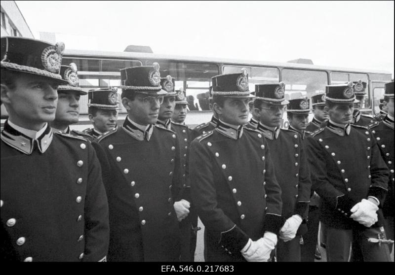 Itaalia Academia Guardia Di Finanza kadetid külas Riigikaitseakadeemias.