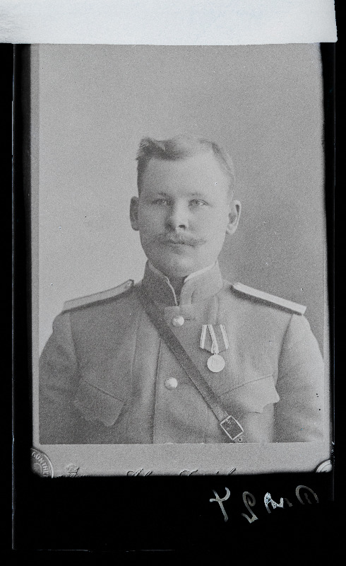 Sõjaväelane, (16.02.1916 fotokoopia, tellija Riesen [Riisen]).