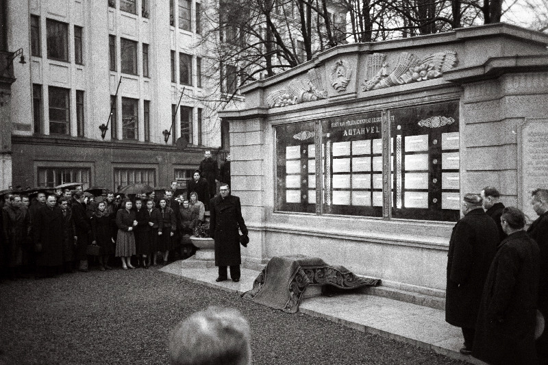 Vabariigi põllumajanduse eesrindlaste autahvli avamine Tallinnas.