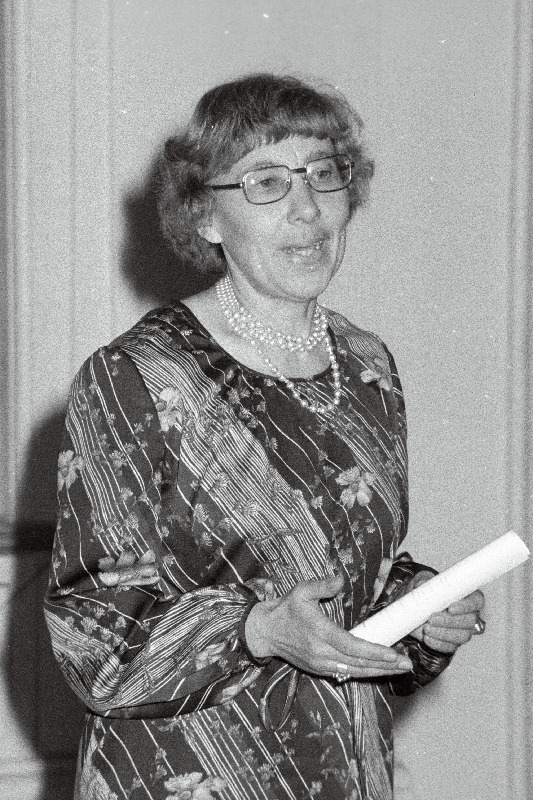 Eesti NSV Riikliku Kunstimuuseumi direktor Inge Teder.