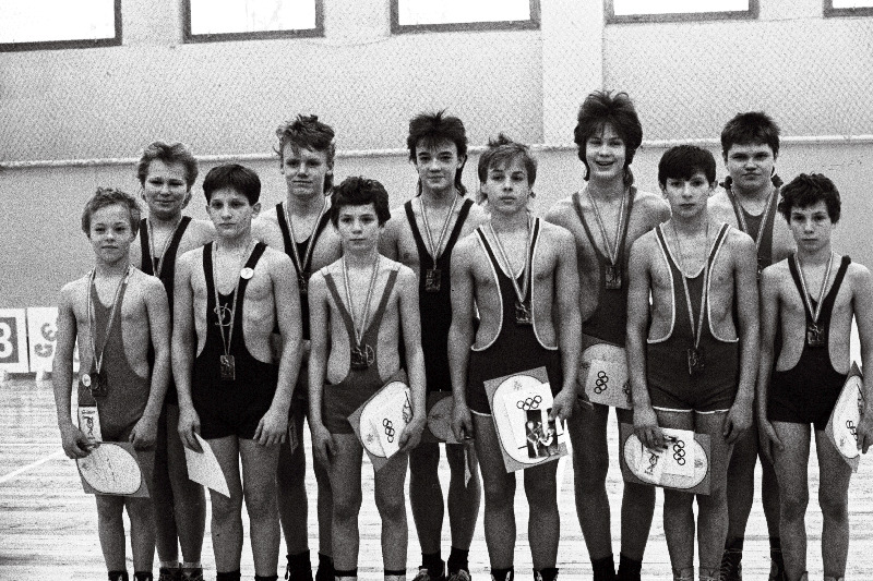 Klassikalise maadluse IX noortevõistluse võitjad.