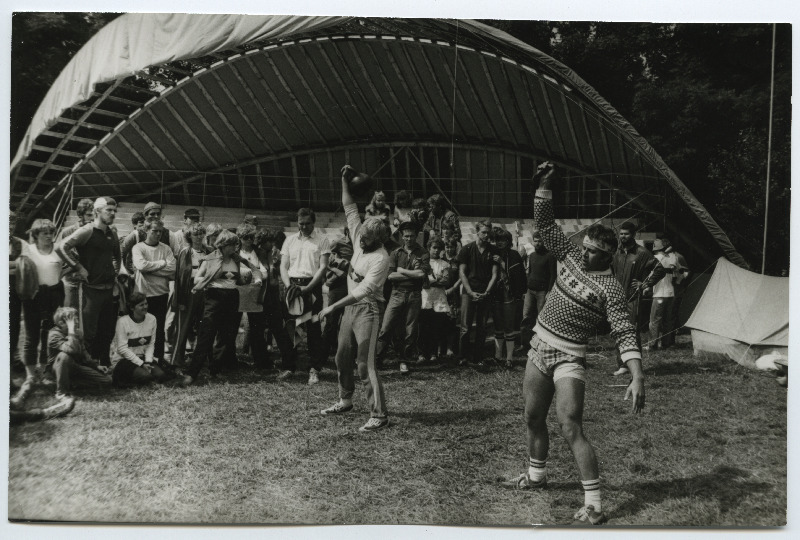 EÜE kokkutulekute, festivalide, spordivõistluste fotod erinevatest aastatest V