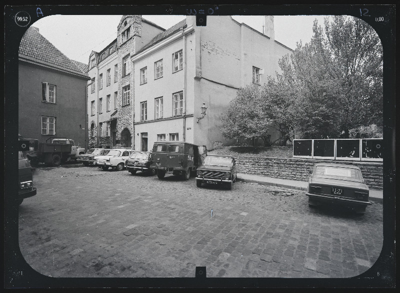 Tallinn, Rüütli tn 13 (endine Rataskaevu tn 19). Fassaadide stereofotogramm-meetriline mõõdistamine.