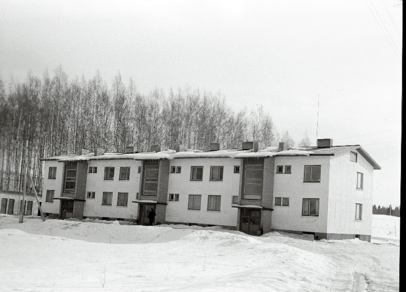 Orumäe sovhoosi töötajate elamu.