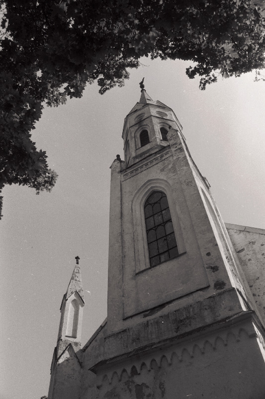 Paistu päev (II) kultuurimajas, välisvaated kirikust, kultuurimajast, kauplus.