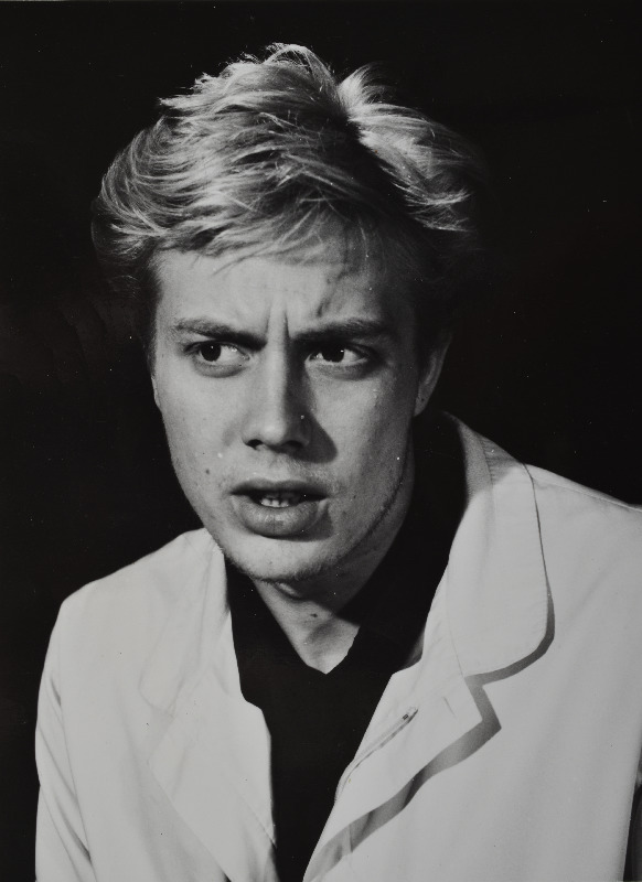 Allan Noormets, mängufilmi "Õnnelind Flamingo" Vahuri osatäitja.