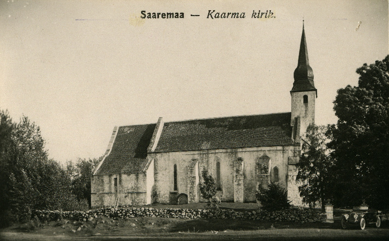 Kaarma Peetri ja Pauli kirik.